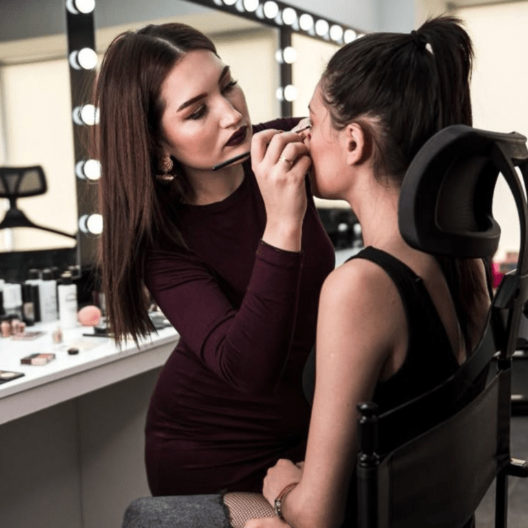 makeup artist